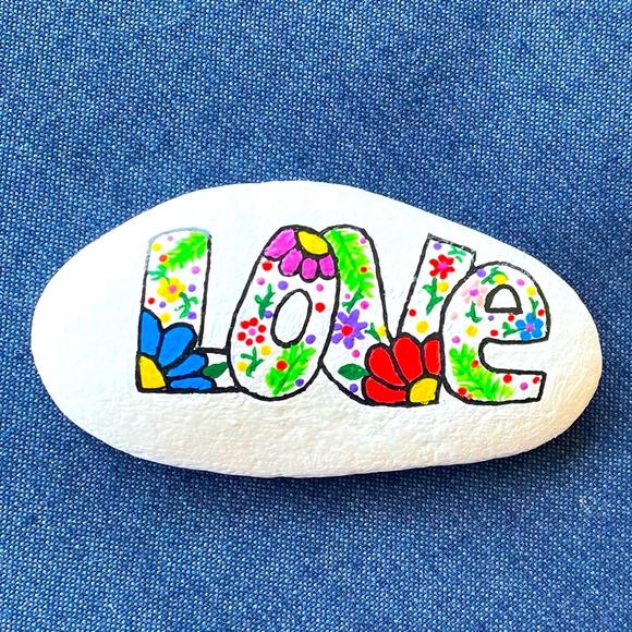 Hand Painted River Love Valentines Day.  Sealed With Acrylic Spray - Picture 1 of 5